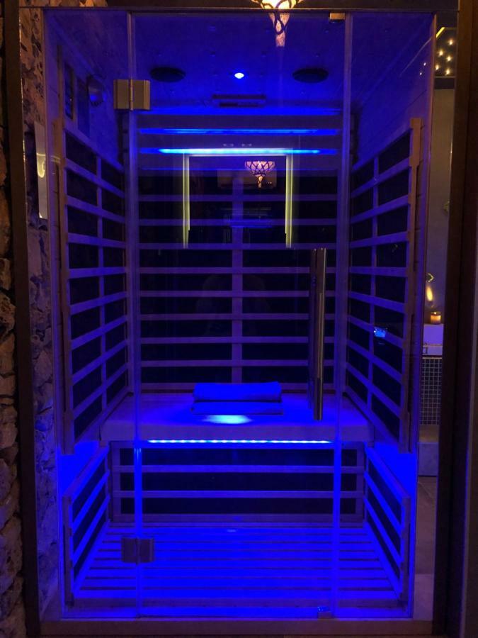 Private & Avec Jacuzzi Privatif Villa *